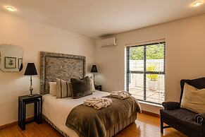 The Ivy Apartments