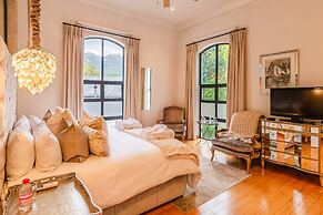 The Ivy Apartments