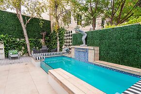 The Ivy Apartments
