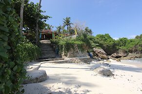 Secret Point Huts
