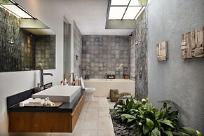 Villa Kayu Lama