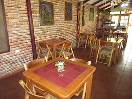 Mataveri Inn