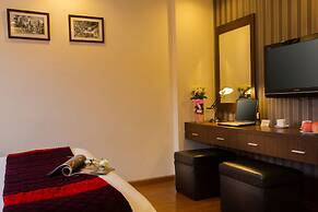Golden Art Hotel