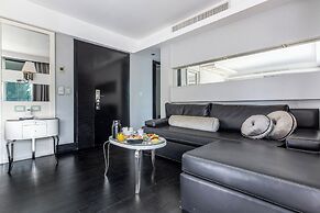 1828 Smart Hotel