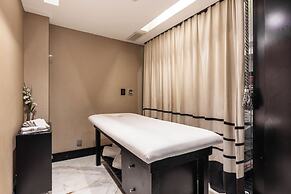 1828 Smart Hotel