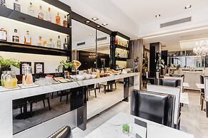 1828 Smart Hotel