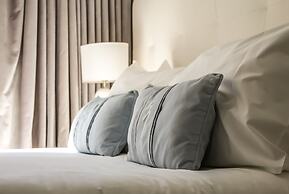 1828 Smart Hotel