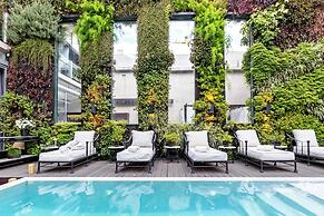 1828 Smart Hotel