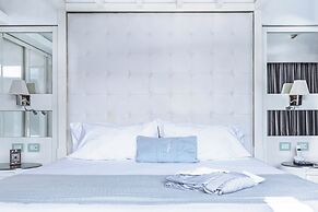1828 Smart Hotel