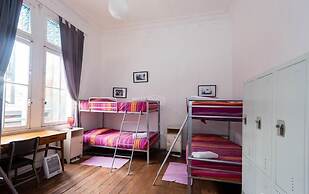 Casa Volante Hostal - Hostel
