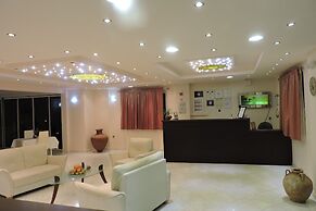 Golden Rose Suites