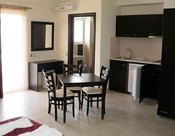 Golden Rose Suites
