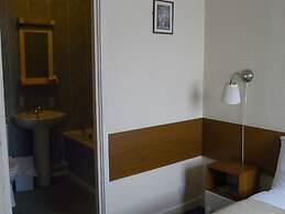 Premier Lodge