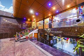 MD 9 Star Hotel