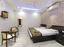 MD 9 Star Hotel