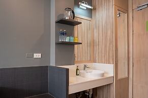 iCheck inn Gems Center Silom