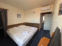 Hotel Corvin
