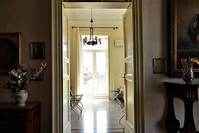 Al Teatro Massimo Home