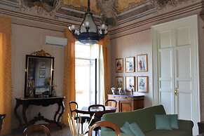 Al Teatro Massimo Home