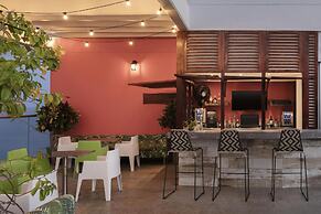 Hampton By Hilton Cartagena