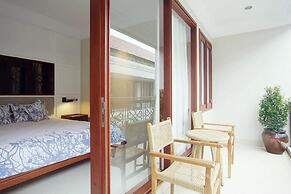 Seminyak Lagoon All Suites Hotel
