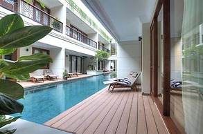 Seminyak Lagoon All Suites Hotel