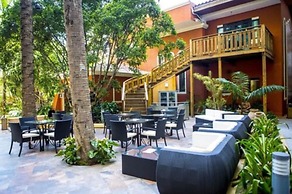 Royal Oasis