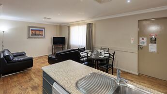 Edward Parry Motel & Apartments