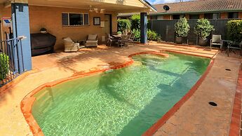 Edward Parry Motel & Apartments