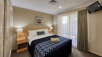 Edward Parry Motel & Apartments