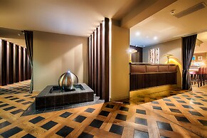 Mondrian Suites Berlin Checkpoint Charlie