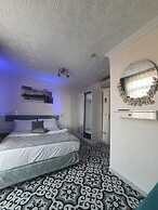 Lemon Residence