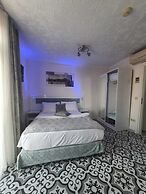 Lemon Residence