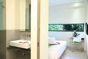 J Hotels Kuta