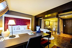 Bristol Tradition and Luxury
