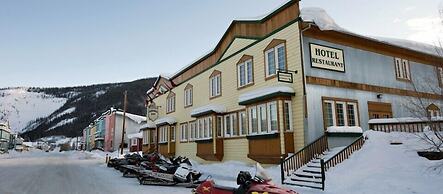 Aurora Inn
