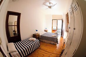 BA Stop Hotel House