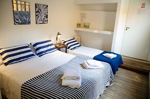 BA Stop Hotel House