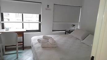 BA Stop Hotel House