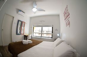 BA Stop Hotel House