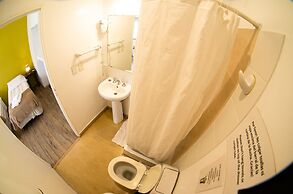 BA Stop Hotel House