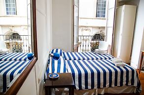 BA Stop Hotel House