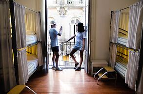 BA Stop Hotel House