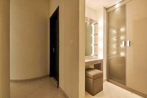 Bahi Ajman Palace Hotel