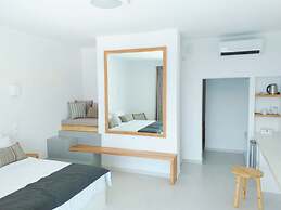 Smaro Studios