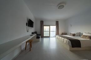 Smaro Studios