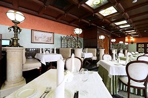 Garni Hotel