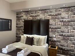 Arran Lodge