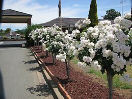 Bushmans Motor Inn