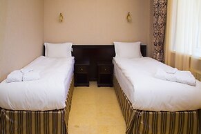Royal Petrol Hotel